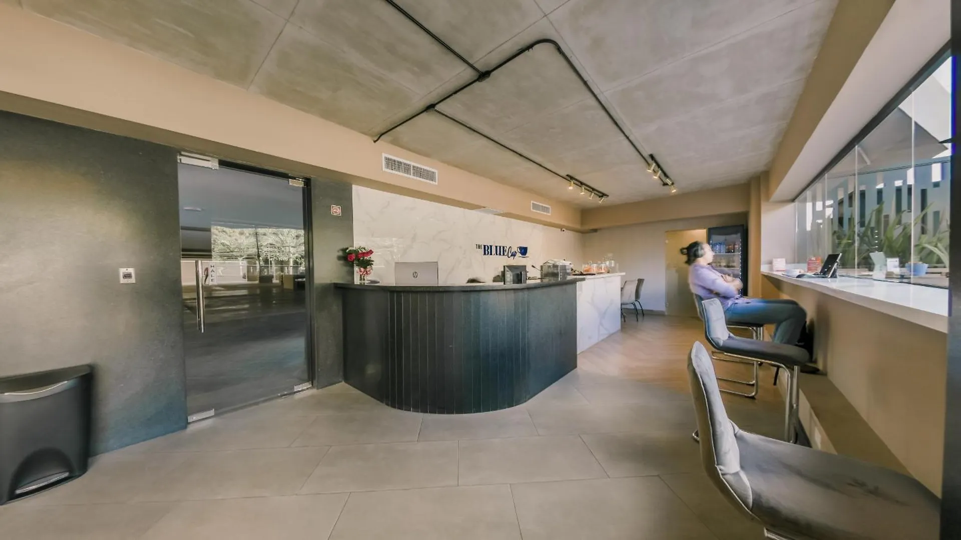 Breakfast Included Regatta Living II 404 Apartment Los Prados